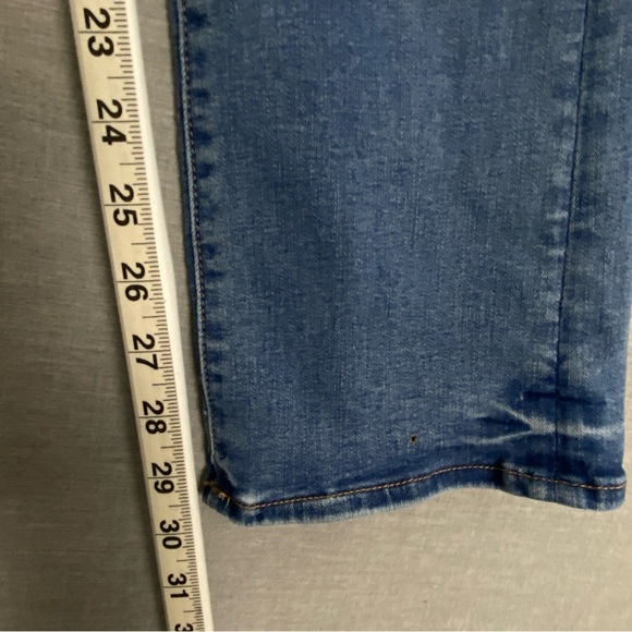 American Eagle Hi-Rise Skinny Kick Jeans Sz 4 Next Level Stretch - Picture 11 of 12